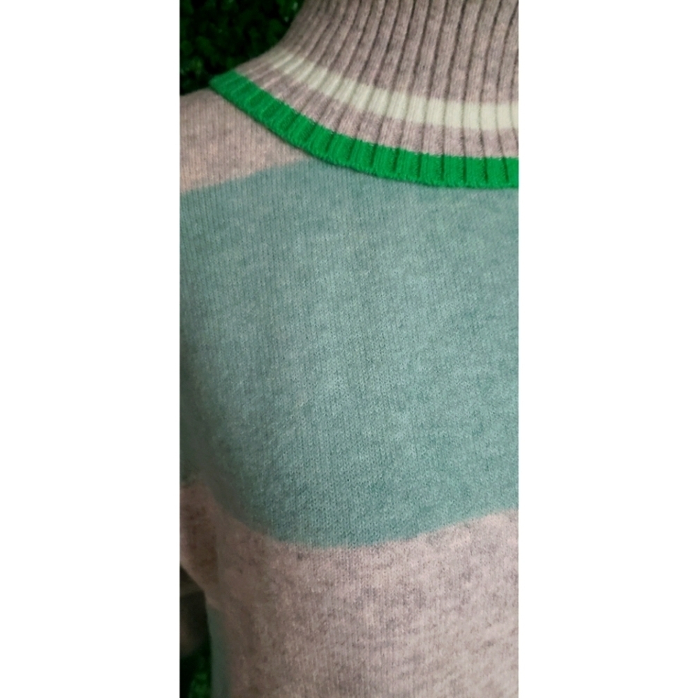 35. J.Crew Striped turtleneck sweater in Supersoft yarn - Picture 5 of 7
